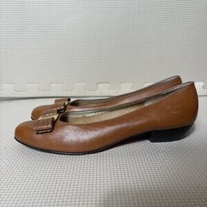 Salvatore Feragamo Brown Leather Loafers Pumps Size 8.5 AA Made in Italy Vintage